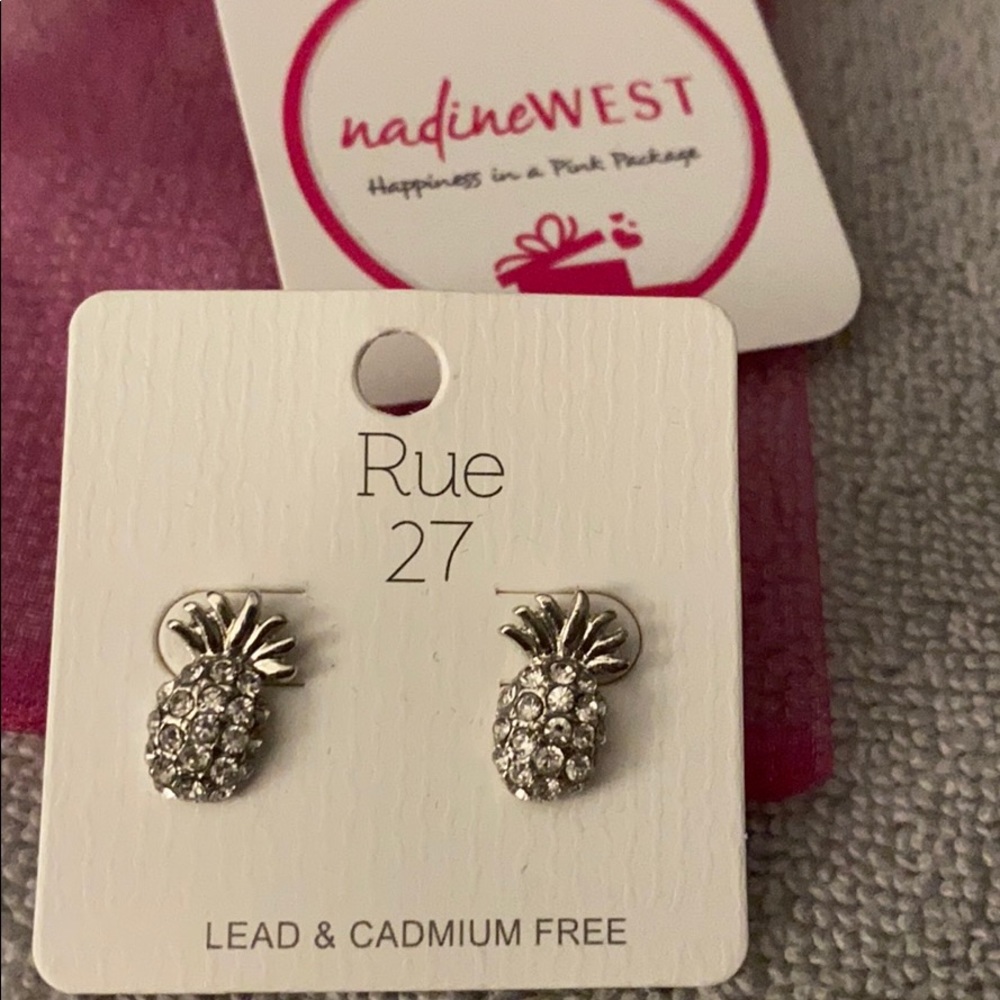 Pineapple earrings - Picture 3 of 3